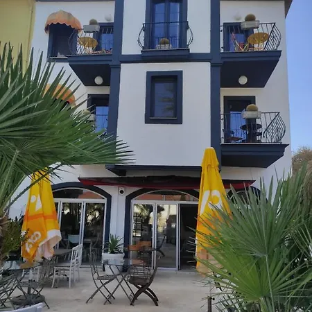 Marina Sahil Apart-hotel Çeşme
