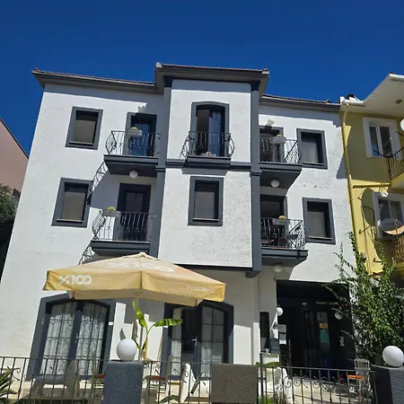 Aparthotel Marina Sahil