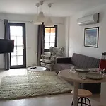 Marina Sahil Apart Otel Çeşme