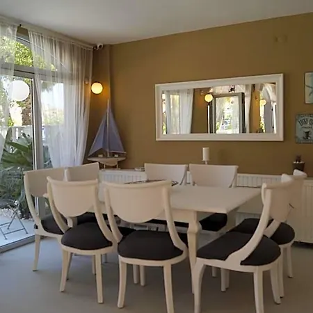 Marina Sahil Aparthotel Cesme