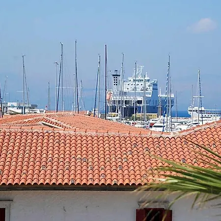Marina Sahil Aparthotel 3*