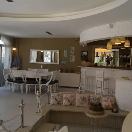 Marina Sahil Aparthotel Çeşme