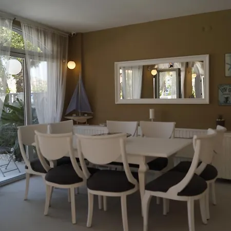 Lägenhetshotell Marina Sahil Çeşme